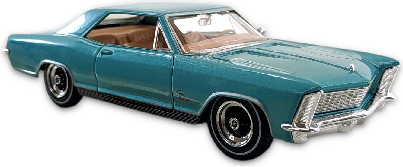 MAISTO SP EDITION Кола 1965 Buick Riviera 1:26