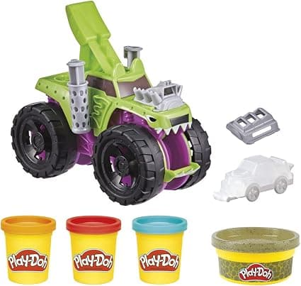 Комплект с моделини Chompin Monster Truck